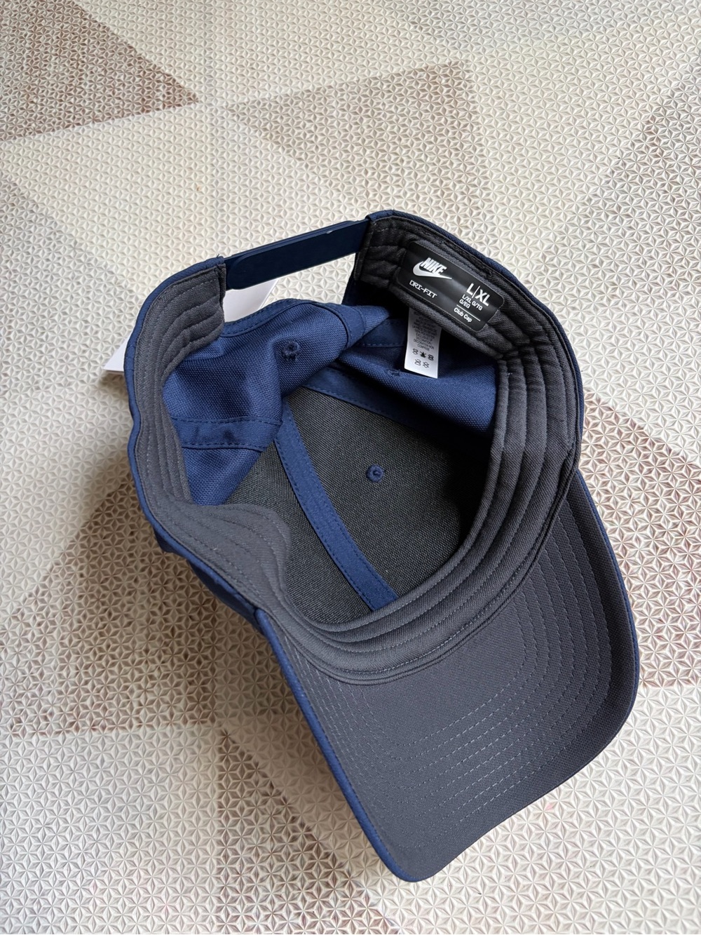 Nike Dri-Fit Club Hat (L/XL) - NWT - Picture 3 of 3